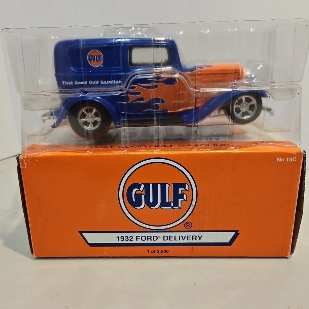 GULF OIL 1932 FORD DELIVERY Hot Rod ONLY 2500 PRODUCED #13C SERIES ERTL 1:25 NIB
